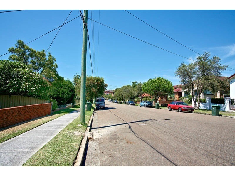 4/4 Howard Street, Canterbury NSW 2193