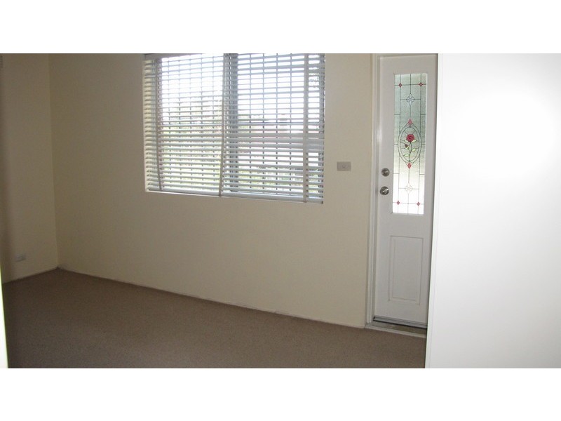 2/7 Allan Avenue, Belmore NSW 2192