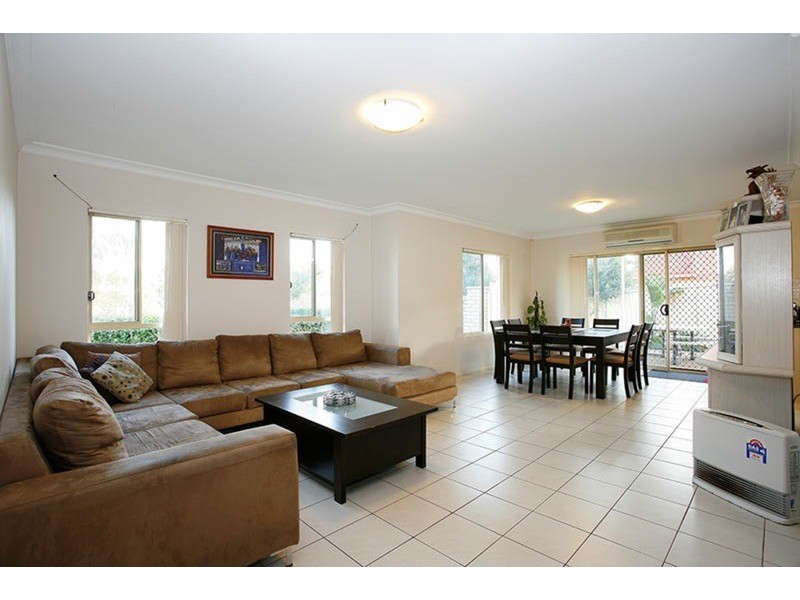 2/48 Townsend Street, Condell Park NSW 2200