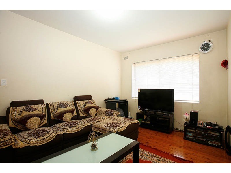 2/85 Hampden Road, Lakemba NSW 2195