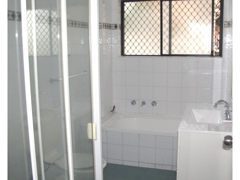 2/35-37 Brandon Avenue, Bankstown NSW 2200