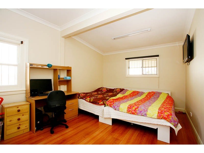 14 Vivienne  Avenue, Lakemba NSW 2195