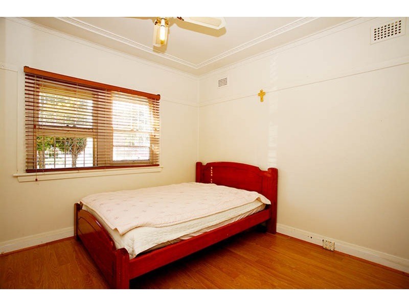 14 Vivienne  Avenue, Lakemba NSW 2195