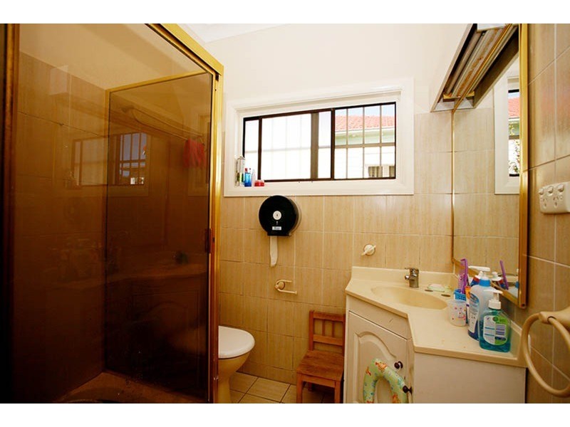 14 Vivienne  Avenue, Lakemba NSW 2195