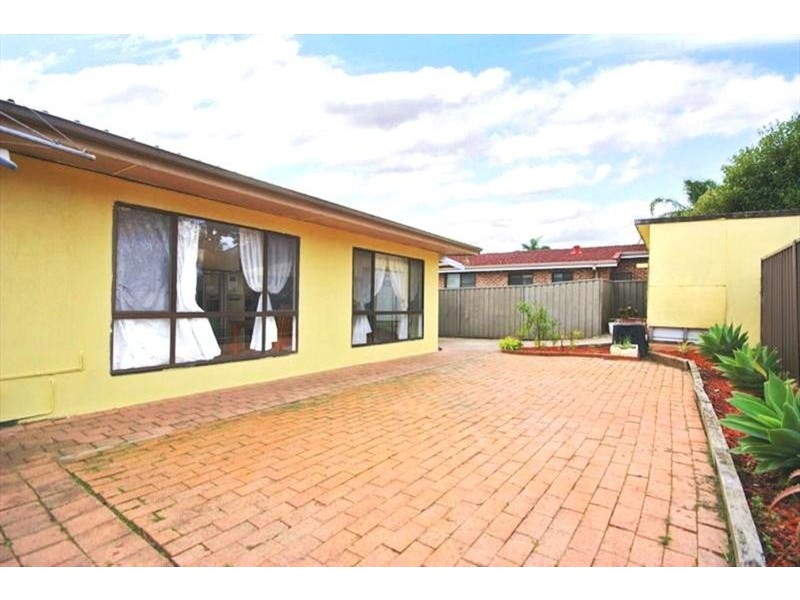 22 Suva Crescent, Greenacre NSW 2190