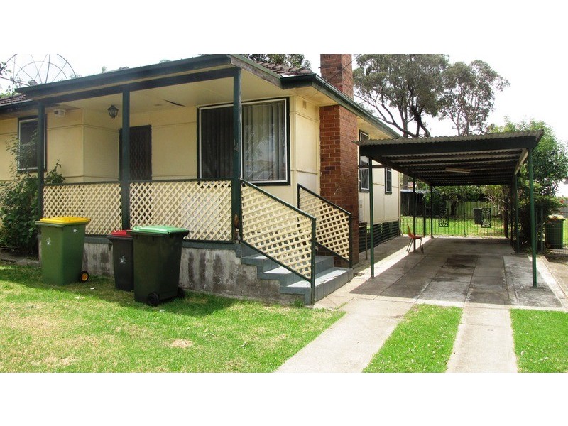 14 Terry Street, Greenacre NSW 2190