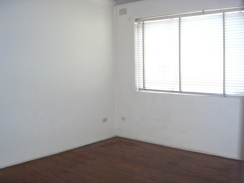 2/4 Lucerne Street, Belmore NSW 2192