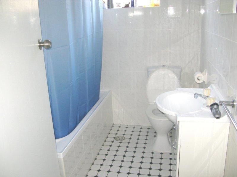 4/72 Dennis Street, Lakemba NSW 2195