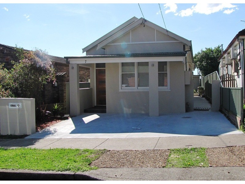 7 McKenzie Street, Campsie NSW 2194