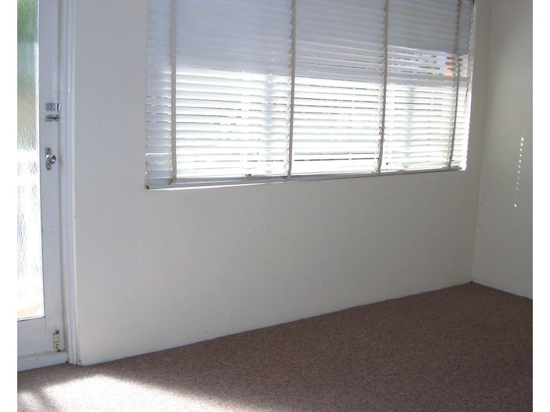 2/4 Lucerne Street, Belmore NSW 2192