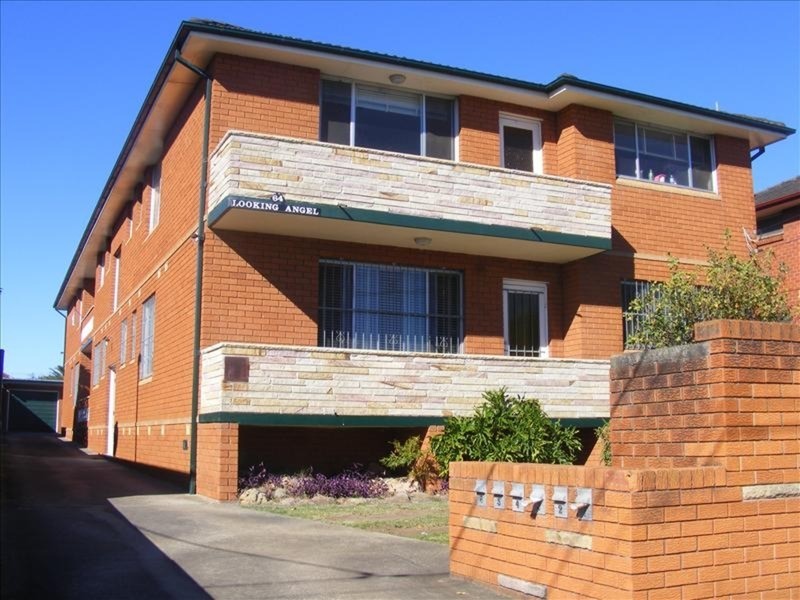 2/64 Amy Street, Campsie NSW 2194