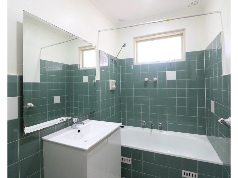 6/7A Reginald Avenue, Belmore NSW 2192