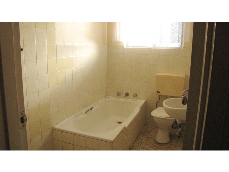 4/109 Victoria Road, Punchbowl NSW 2196