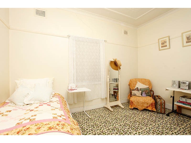 27 Nelson Avenue, Belmore NSW 2192