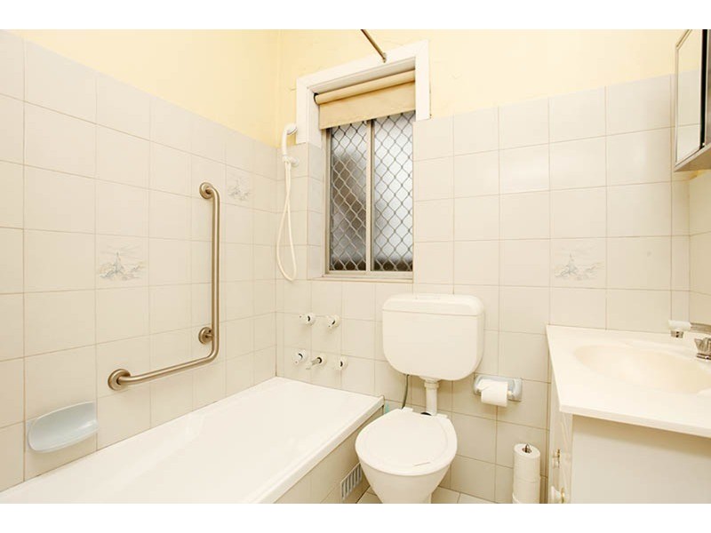 27 Nelson Avenue, Belmore NSW 2192