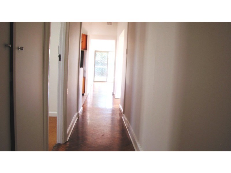 72 Seymour Parade, Belfield NSW 2191