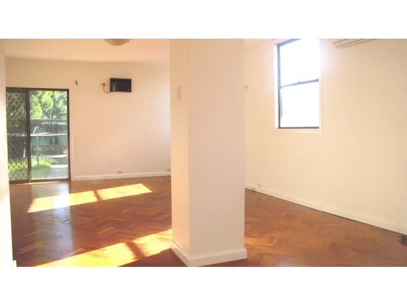 72 Seymour Parade, Belfield NSW 2191