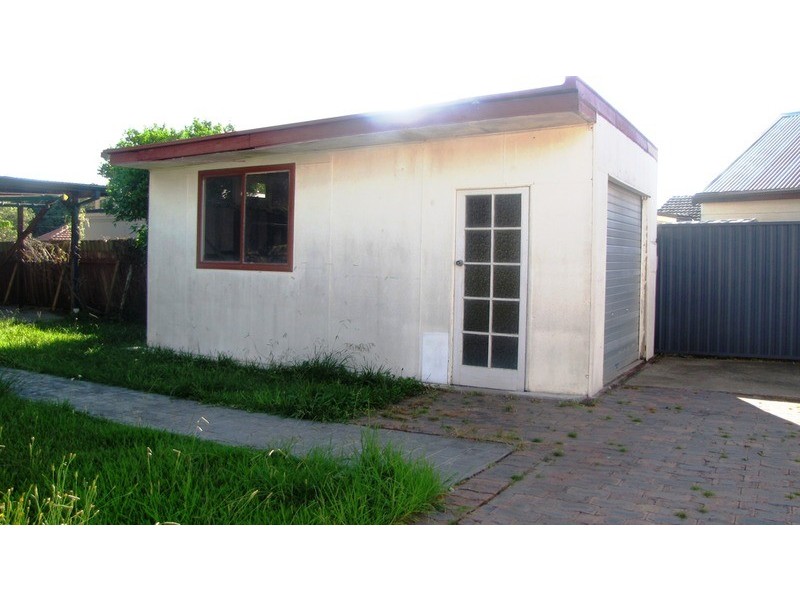 72 Seymour Parade, Belfield NSW 2191