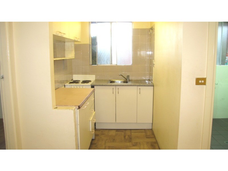 8/12 Canton Street, Canterbury NSW 2193