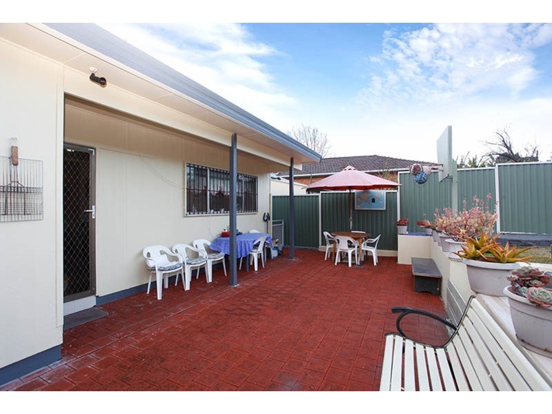 8 Reginald Avenue, Belmore NSW 2192
