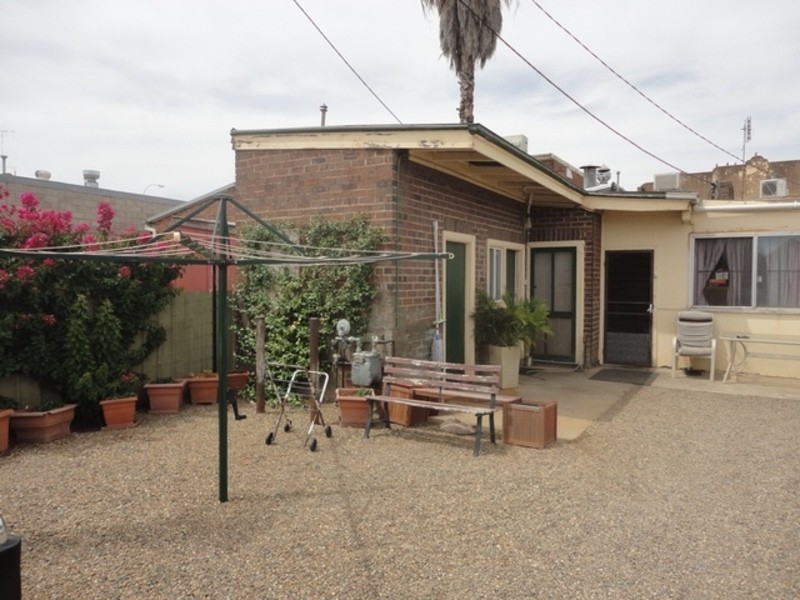 258 Hoskins Street, Temora NSW 2666