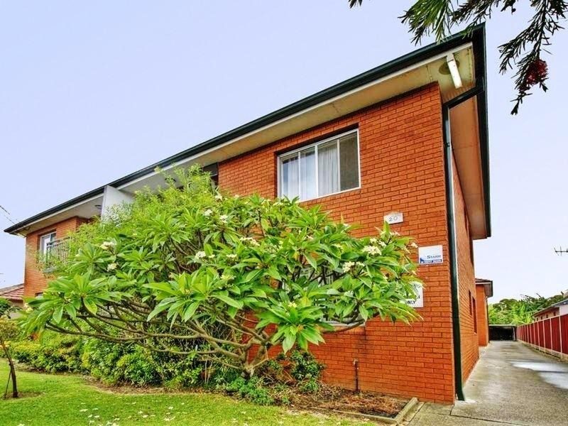 1/20 Benaroon Road, Lakemba NSW 2195