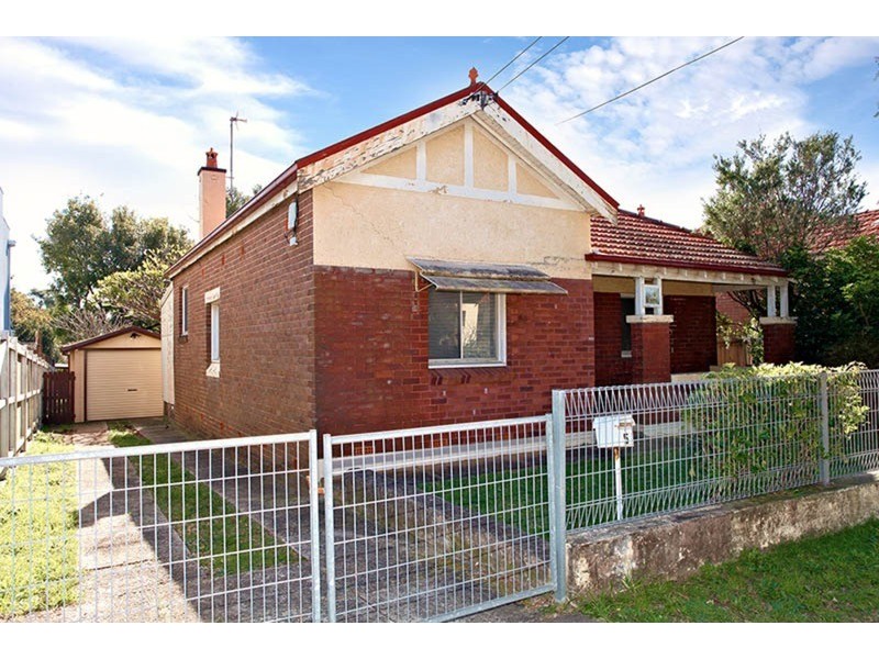 5 Leylands Parade, Belmore NSW 2192