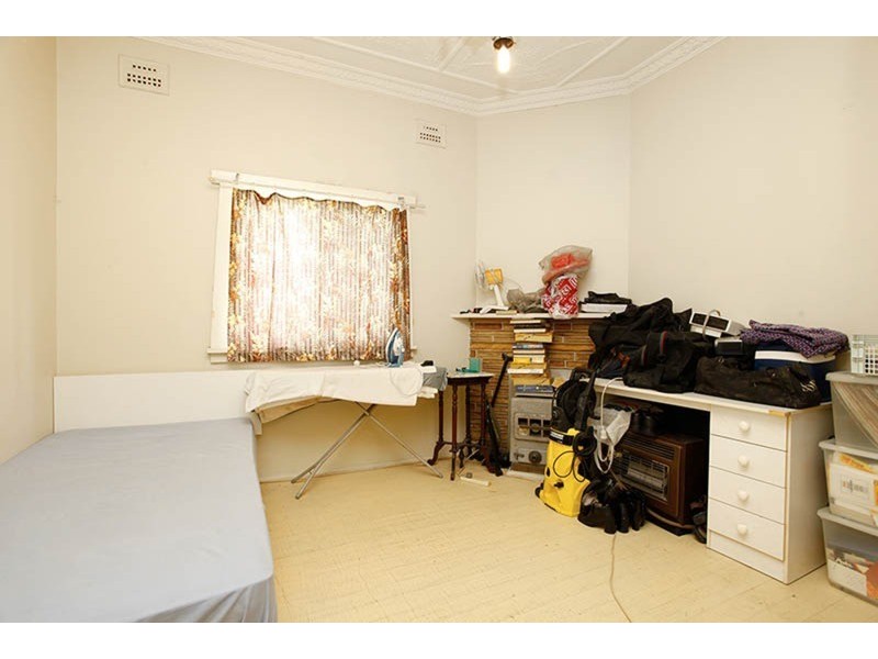 5 Leylands Parade, Belmore NSW 2192