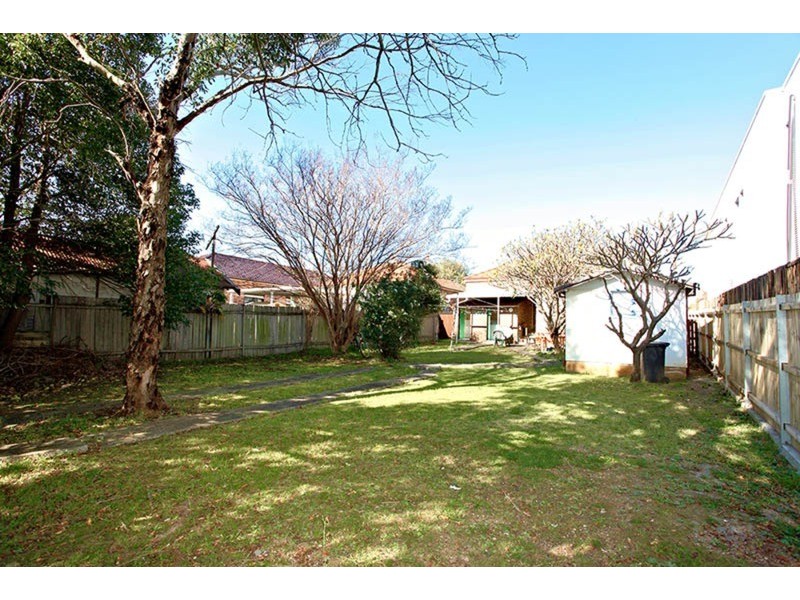 5 Leylands Parade, Belmore NSW 2192