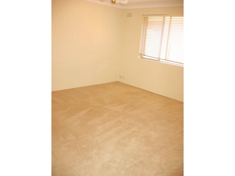 6/7 Allan Avenue, Belmore NSW 2192