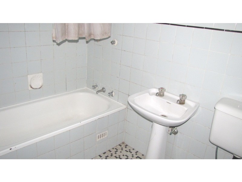 1/68 Sproule Street, Lakemba NSW 2195