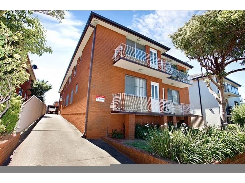 1/7 Allan Avenue, Belmore NSW 2192