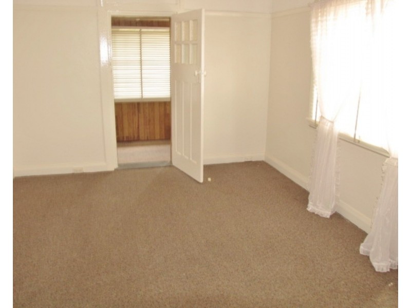 26 Ludgate Street, Roselands NSW 2196