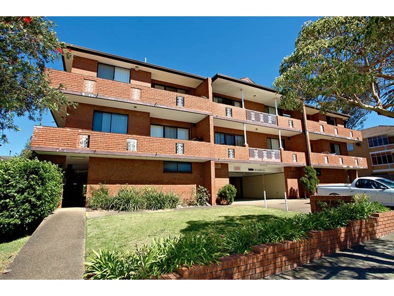 8/11 Gladstone Street, Bexley NSW 2207