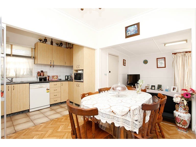 18 Blenman Avenue, Punchbowl NSW 2196