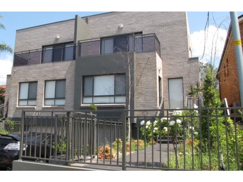 124 Juno Parade, Greenacre NSW 2190