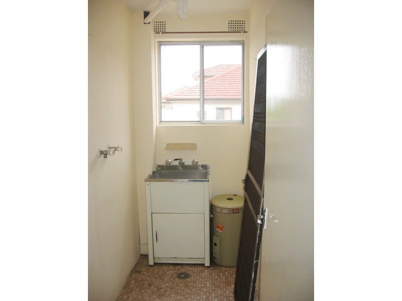 1/109 Victoria Road, Punchbowl NSW 2196