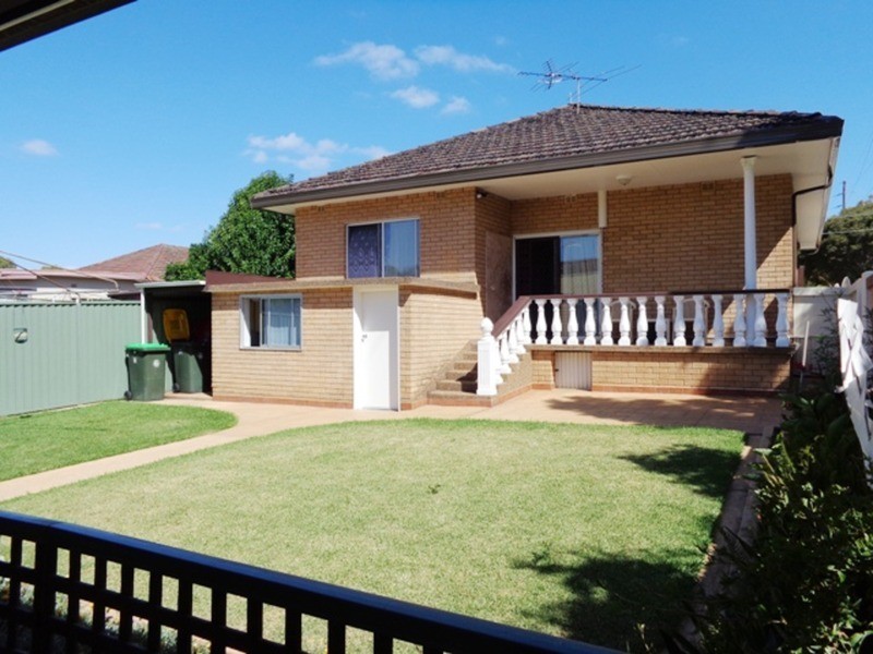 21 Station Road, Belmore NSW 2192