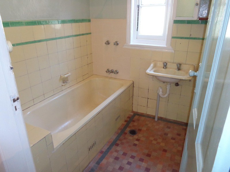 2/68 Sproule Street, Lakemba NSW 2195