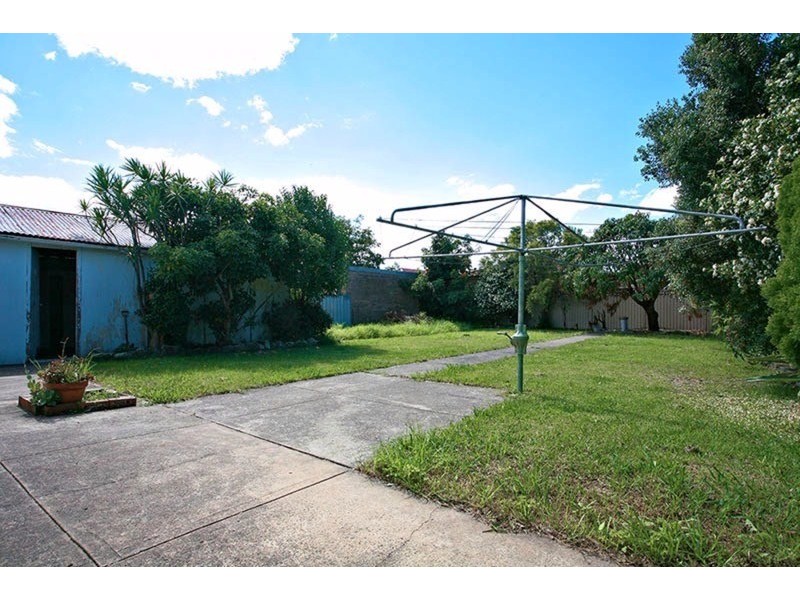 22 Bexley Road, Campsie NSW 2194