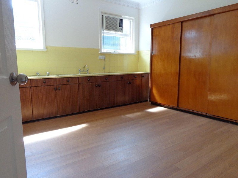 30 Redman Parade, Belmore NSW 2192