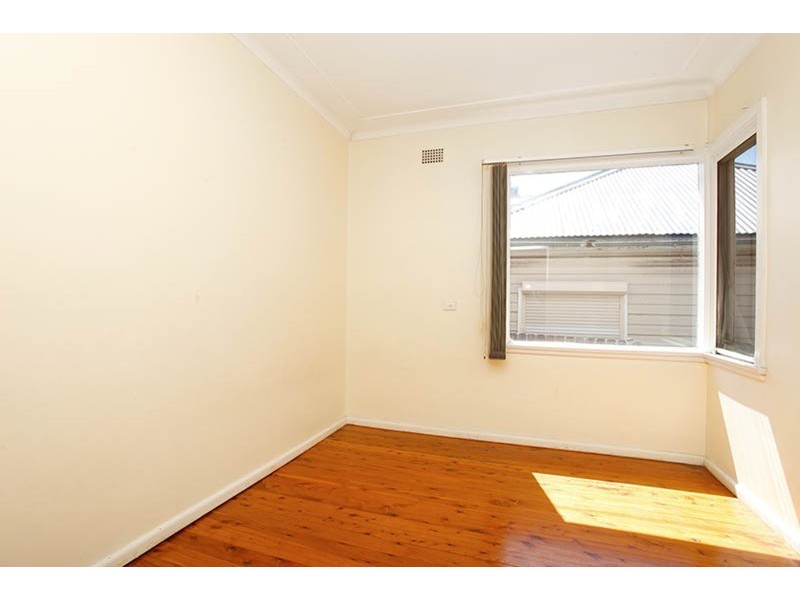 8a Brande  Street, Belmore NSW 2192