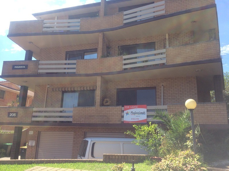 1/205 Haldon Street, Lakemba NSW 2195