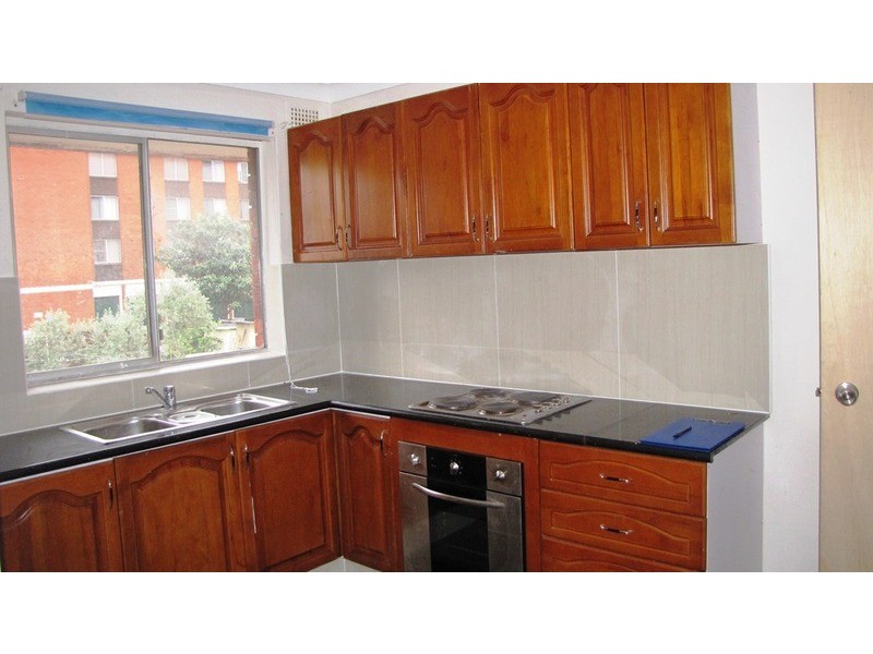 6/11 Phillip Street, Roselands NSW 2196