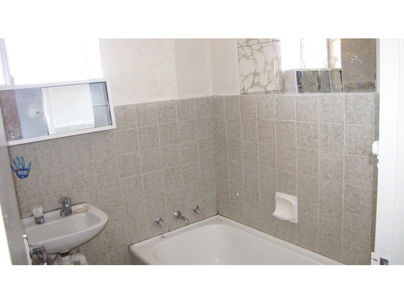 6/11 Phillip Street, Roselands NSW 2196