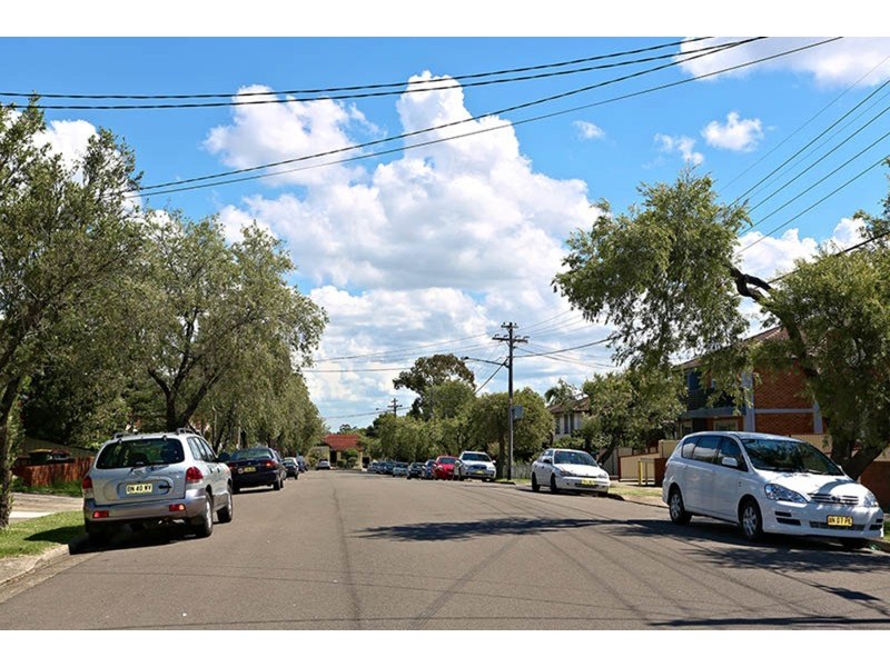 2/42 Lucerne Street, Belmore NSW 2192