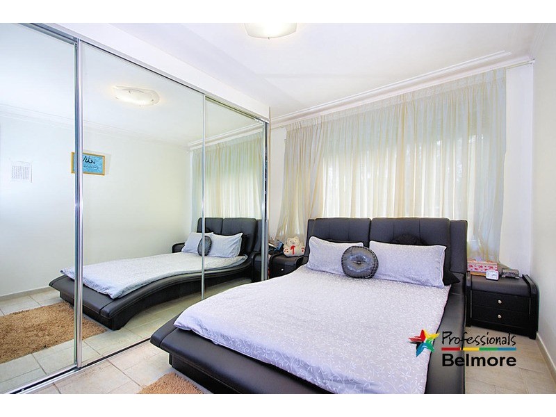 8/72 Dennis  Street, Lakemba NSW 2195