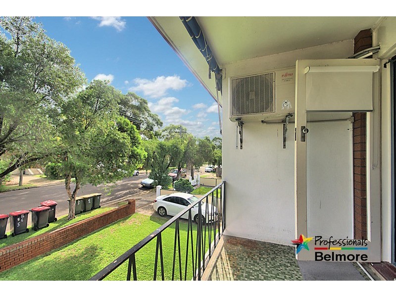 8/72 Dennis  Street, Lakemba NSW 2195
