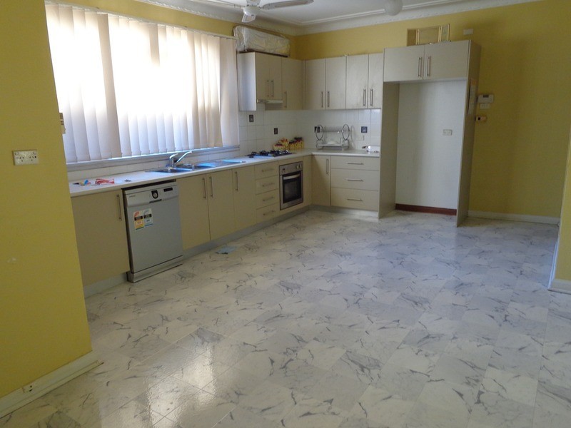 3 Chaseling Street, Greenacre NSW 2190