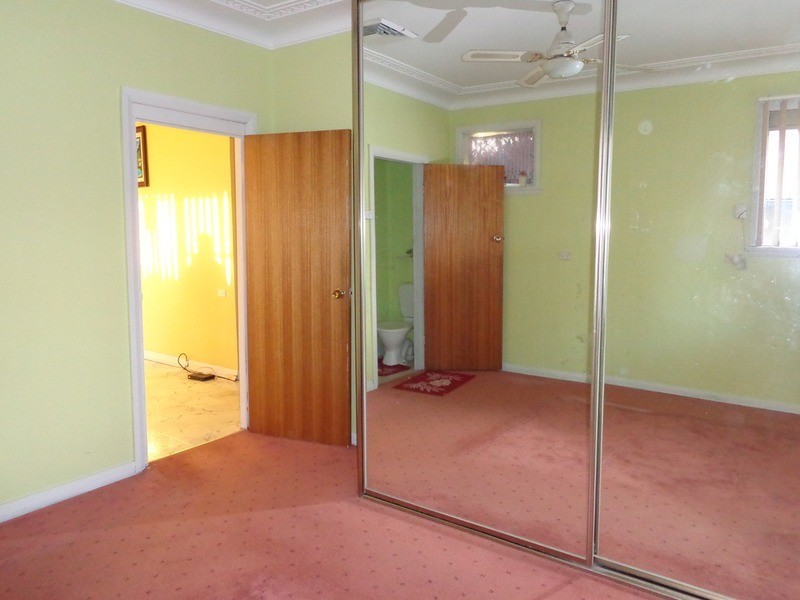 3 Chaseling Street, Greenacre NSW 2190